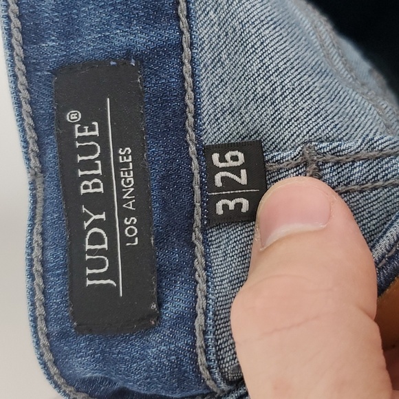 Judy Blue Skinny Fit Jeans Ripped Distressed Stretch Womens 26 Medium Wash - Picture 9 of 10